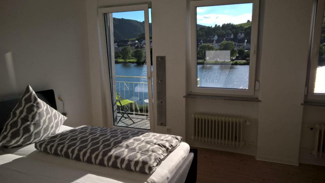 Mosel Ausblick Apartment Zell an der Mosel Luaran gambar