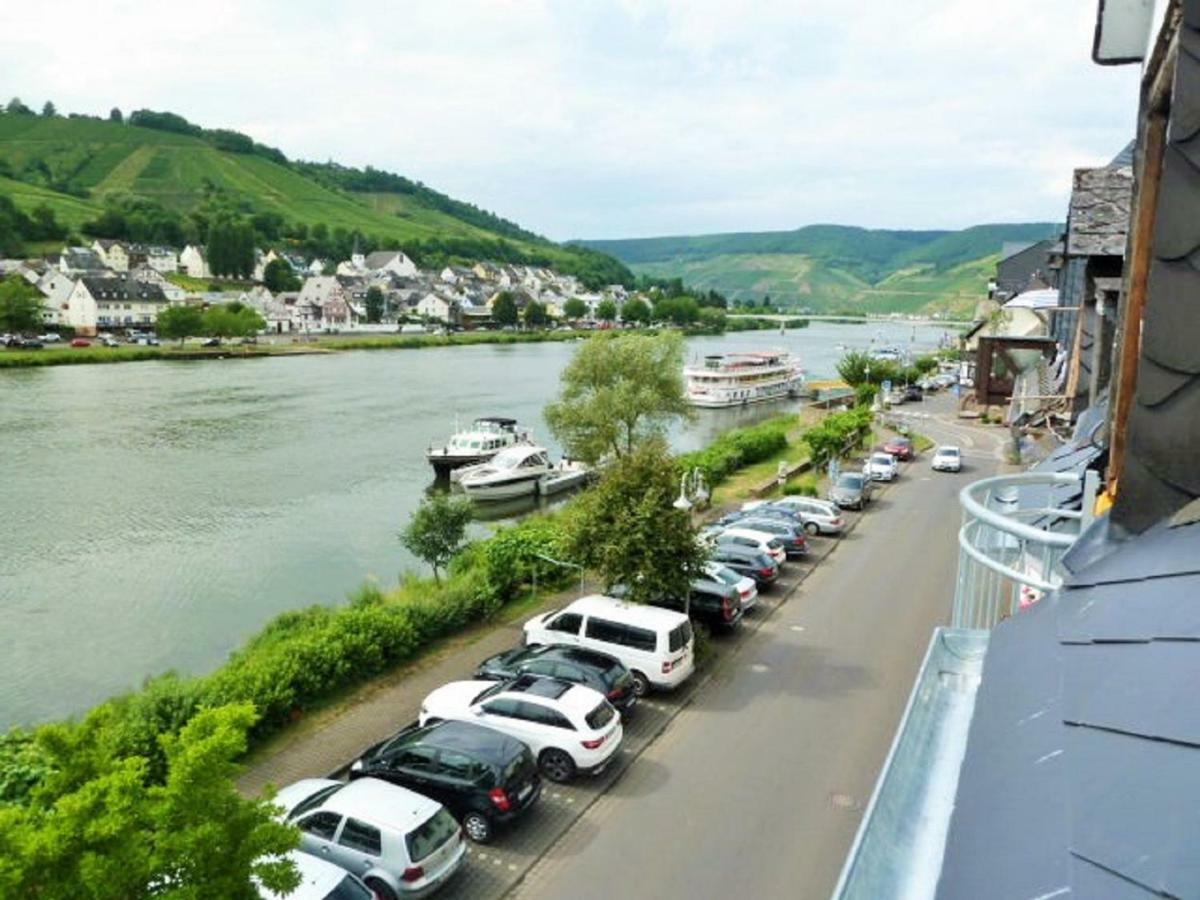 Mosel Ausblick Apartment Zell an der Mosel Luaran gambar