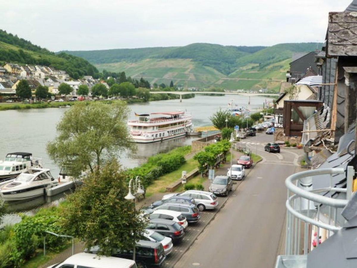 Mosel Ausblick Apartment Zell an der Mosel Luaran gambar