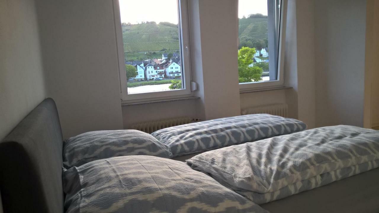 Mosel Ausblick Apartment Zell an der Mosel Luaran gambar